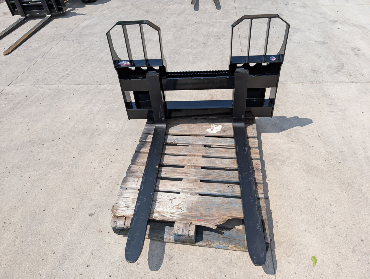 Standard Pallet Fork Skid Loader
